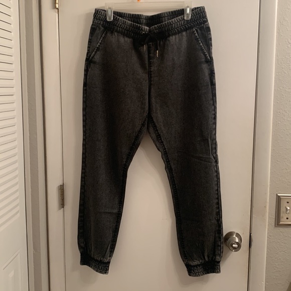 BNWOT boutique jogger jeans - Picture 4 of 8